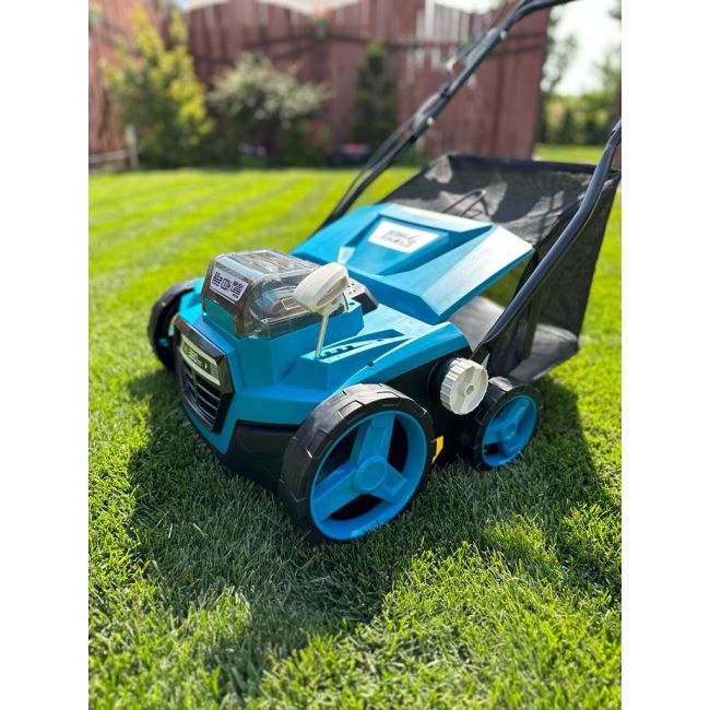 Scarificator si aerator pentru gazon, Dedra, pe Acumulator 1800W, 2x18V/36V, latime 38cm, cos 45L